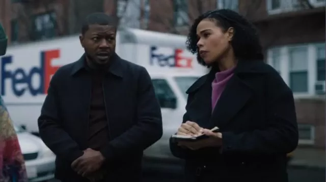Pull en cachemire brossé Vince porté par l’agent spécial Sheryll Barnes (Roxy Sternberg) comme on le voit dans FBI : Most Wanted (S05E08)