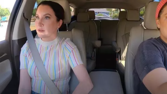 Kule Jenna Top worn by Clea Shearer as seen in Get Organized with The Home Edit (S02E08)