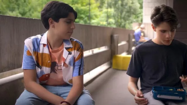 Zara Ab­stract Print Shirt worn by Kev Gardner (Niko Ceci) as seen in I Woke Up a Vampire (S02E03)