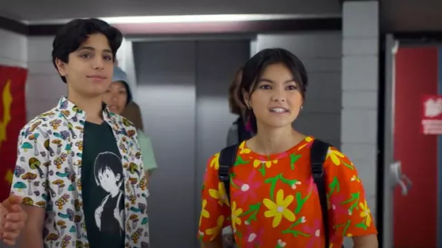 Zara Tee Shirt Top worn by Carmie Henley (Kaileen Chang) as seen in I Woke Up a Vampire (S02E04)