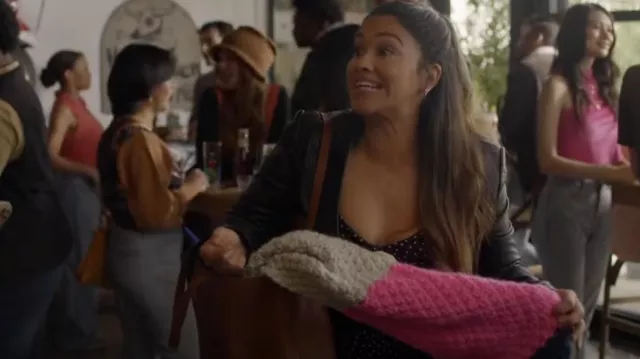 Madewell Transport Tote worn by Nell Serrano (Gina Rodriguez) as seen in Not Dead Yet (S02E08)