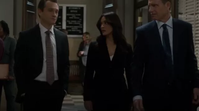 Theory Carissa Blazer worn by ADA Samantha Maroun (Odelya Halevi) as seen in Law & Order (S23E10)