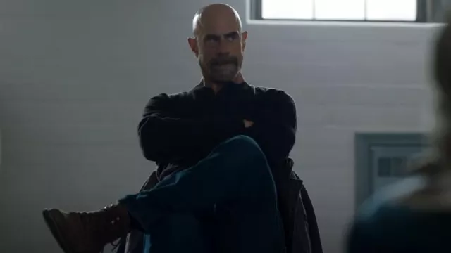 Rag & Bone Classic Slim Fit Henley usado por el detective Elliot Stabler (Christopher Meloni) como se ve en Law & Order: Organized Crime (T04E10)