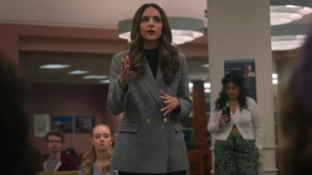 Maje Houndstooth Wool Double Breasted Blazer worn by Sadie McCarthy (Melissa Benoist) as seen in The Girls on the Bus (S01E07)