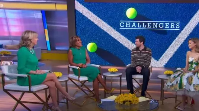 Robe mi-longue taille ajustée Zara portée par Robin Roberts dans Good Morning America le 23 avril 2024