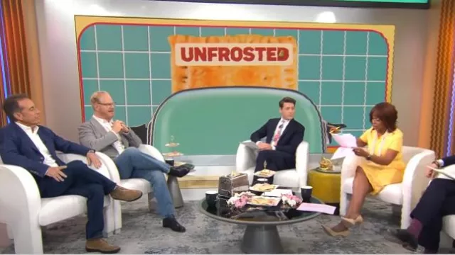 Robe mi-longue bicolore Fendi portée par Gayle King vue dans CBS Mornings le 25 avril 2024
