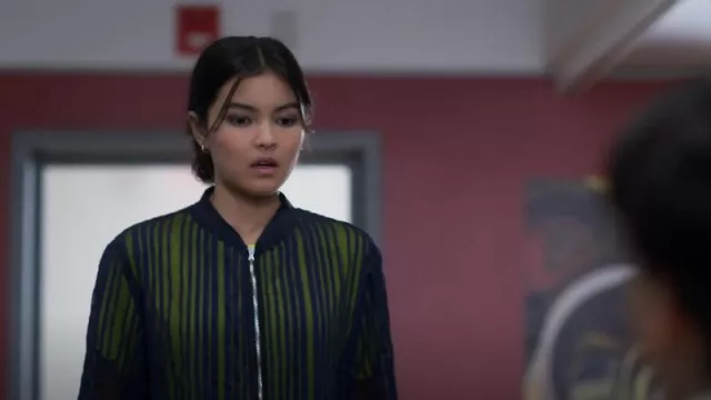 Zara Women’s Striped Or­gan­za Bomber Jacket Blue worn by Carmie Henley (Kaileen Chang) as seen in I Woke Up a Vampire (S02E06)