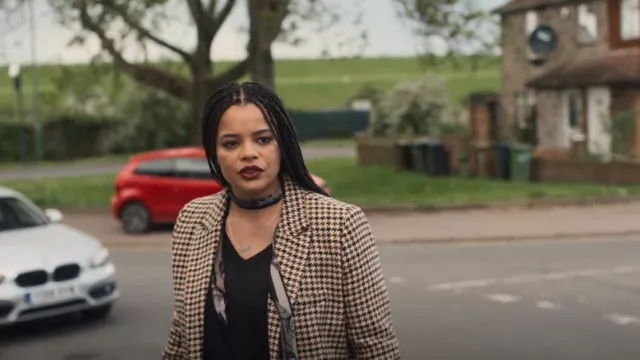 dog tie bandana pattern