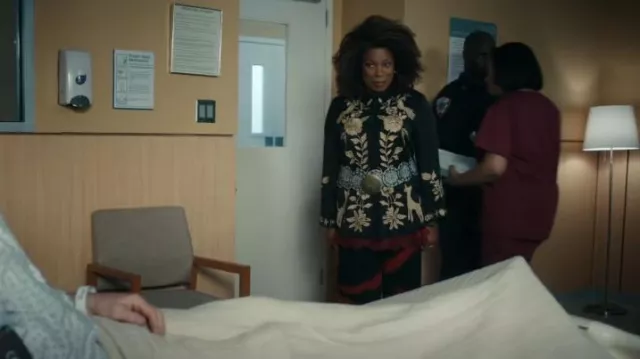 Ming Wang Knit Wide-Leg Pants worn by Viola 'Vi' Marsette (Lorraine Toussaint) as seen in The Equalizer (S04E07)
