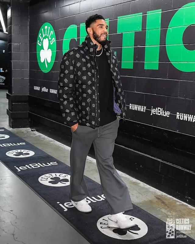 Nike Dunk Low 'White Lobster' (F&F) portée par Jayson Tatum sur le compte Instagram @celtics