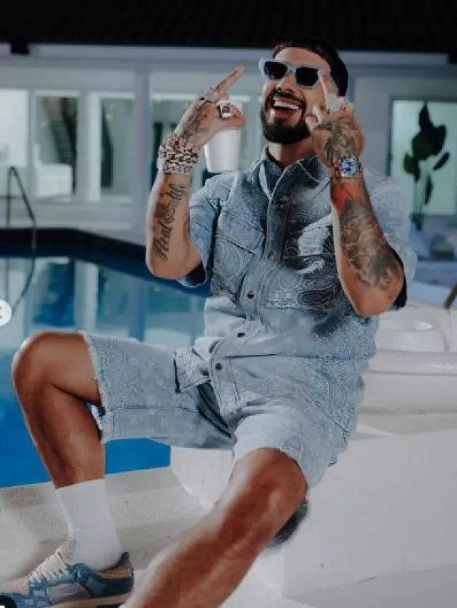 Amiri Blue & Beige Raffia Low 'Skel-Top' Sneakers worn by Anuel AA on the Instagram account @anuel