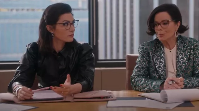Alice + Olivia Nadine Blouse worn by Susan (Inga Schlingmann) as seen in So Help Me Todd (S02E08)