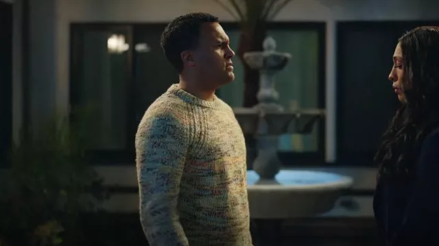 NN07 Cole Pull à col rond multicolore porté par Isaac (O-T Fagbenle) comme on le voit dans Loot (S02E06)