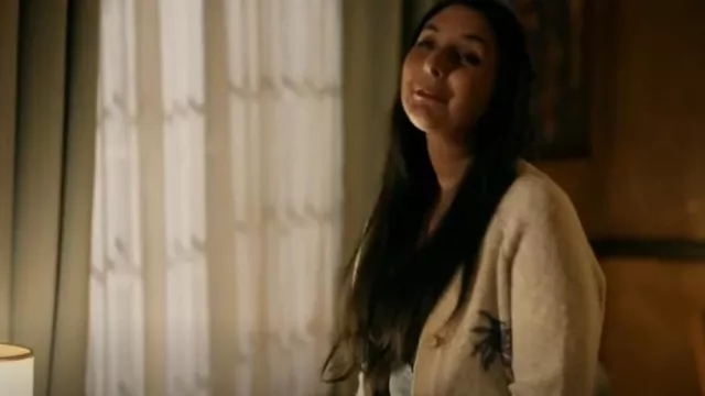 Faherty Island Time Cardi­gan worn by Dr. Wendy Hughes (Cathy Cahlin Ryan) as seen in S.W.A.T. (S07E09)