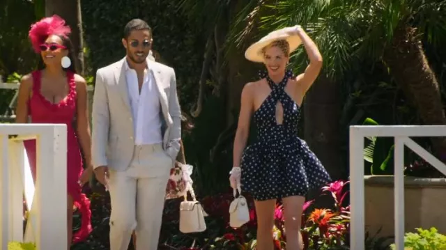 Sac à bandoulière à poignée supérieure Diana pour femmes The Drop porté par Alexandra Jarvis comme on le voit dans Selling The OC (S03E08)