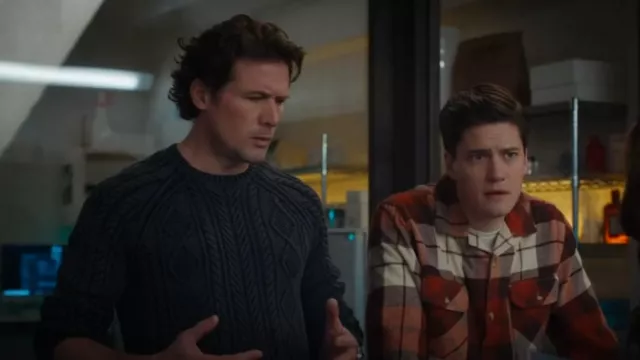 Rag & Bone Aran Knit Dex­ter Sweater worn by Charlie Hudson (John Reardon) as seen in Hudson & Rex (S06E16)