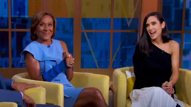 Pull Louis Vuitton en tricot technique à une épaule porté par Jennifer Connelly comme on le voit dans Good Morning America le 8 mai 2024