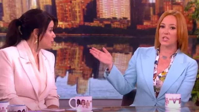 Alice + Olivia Eloise Butterfly Button Down Blouse worn by 
Jes Psaki as seen in The View on May 6, 2024