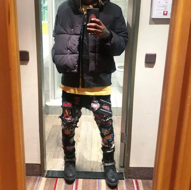 Pants worn by Zillakami on his In­sta­gram Ac­count @Zil­lakami