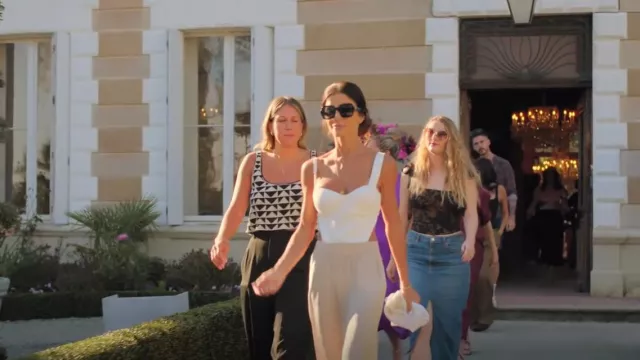 Top corto con cuentas de Zara usado por Grace Cottrell como se ve en Vanderpump Villa (S01E07)