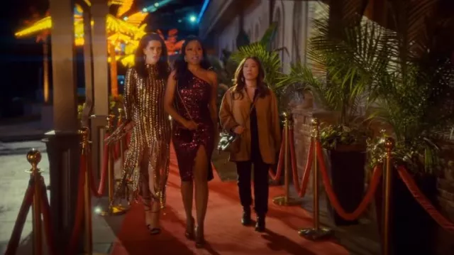 Robe The Population Palmer Robe portée par Cass (Gabrielle Dennis) telle qu’on la voit dans The Big Door Prize (S02E05)