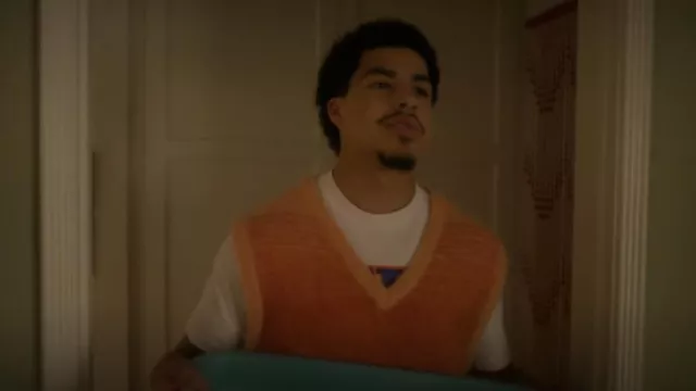 John Elliott Gradient Effect V-Neck Sweater worn by Andre Johnson, Jr. (Marcus Scribner) as seen in grown-ish (S06E16)