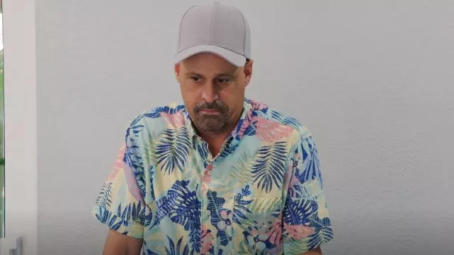 Recycled Multi Color Izod Hawaiian Shirt worn by Gino Palazzolo as seen in 90 Day Fiancé: Happily Ever After? (S08E10)