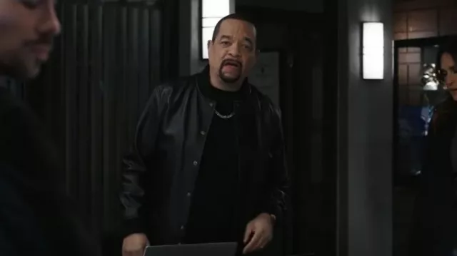 Burberry But­toned Leather Bomber Jack­et worn by Detective Odafin 'Fin' Tutuola (Ice-T) as seen in Law & Order: Special Victims Unit (S25E12)