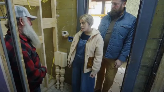 Veste zippée à capuche en polaire Madewell Resourced portée par Erin Napier vue dans Home Town (S08E19)