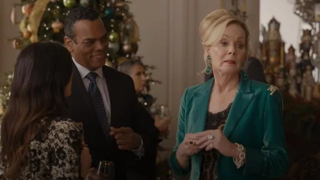 Vintage 80's Crystal Leopard Shoulder Brooch worn by Deborah Vance (Jean Smart) as seen in Hacks (S03E07)