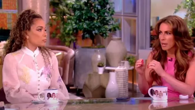 Zimmermann Natura floral-print Linen and Silk-blend Blouse worn by Sunny Hostin as seen in The View on May 28, 2024