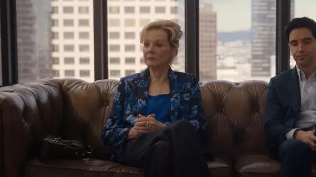 Gucci Horsebit Flap Shoulder bag worn by Deborah Vance (Jean Smart) as seen in Hacks (S03E09)