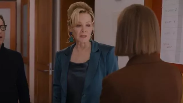 Cinq A Sept Kylie Blazer worn by Deborah Vance (Jean Smart) as seen in Hacks (S03E09)