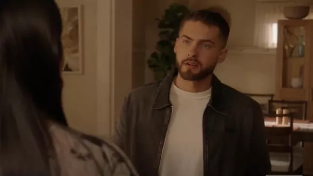 Veste Diesel J-Harris portée par Asher Adams (Cody Christian) comme on le voit dans All American (S06E10)
