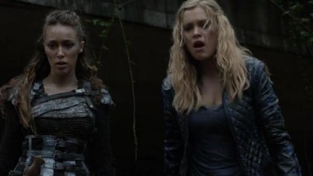 The leather jacket Morgan BCBG Max Azria Clarke Griffin (Eliza Taylor) in The 100