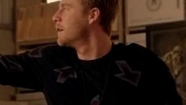 pull arrow seen on brian finch in limitless