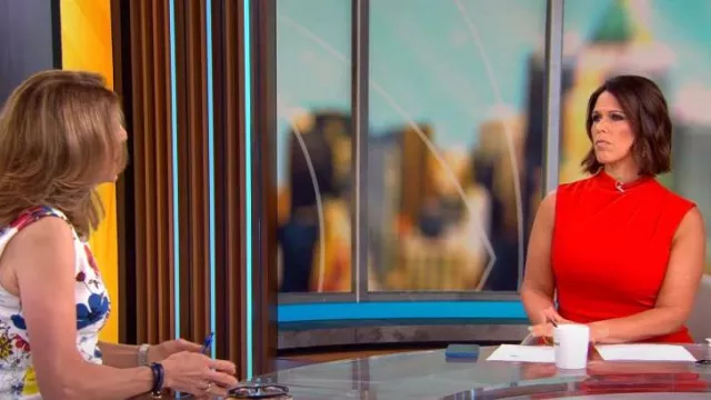 Black Halo Corrine Dress worn by Dana Jacobson as seen in CBS Saturday Morning on June 8, 2024