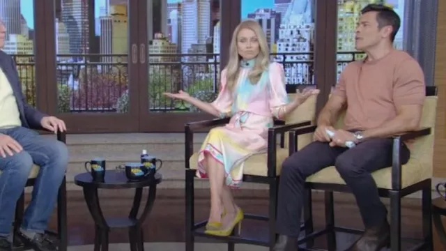 Sandales en cuir Gianvito Rossi Portofino portées par Kelly Ripa comme on le voit en LIVE avec Kelly et Mark le 6 juin 2024