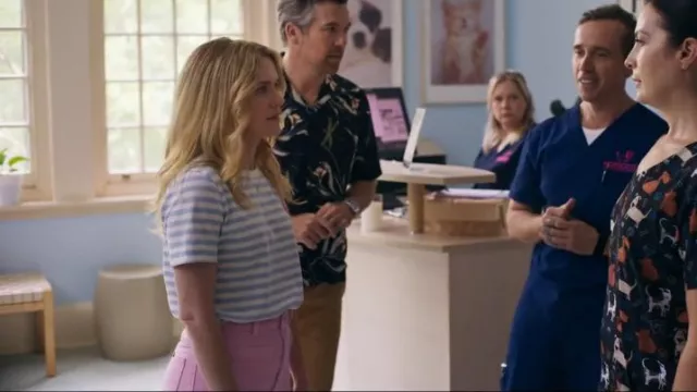 Rolla's Sailor Jeans worn by Ashley (Harriet Dyer) as seen in Colin from Accounts (S02E02)