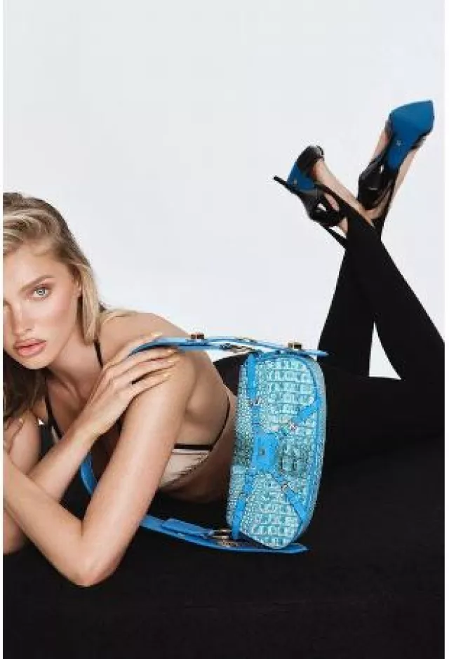 Manc Felicity in Black usada por Elsa Hosk en su Instagram el 7 de junio de 2024