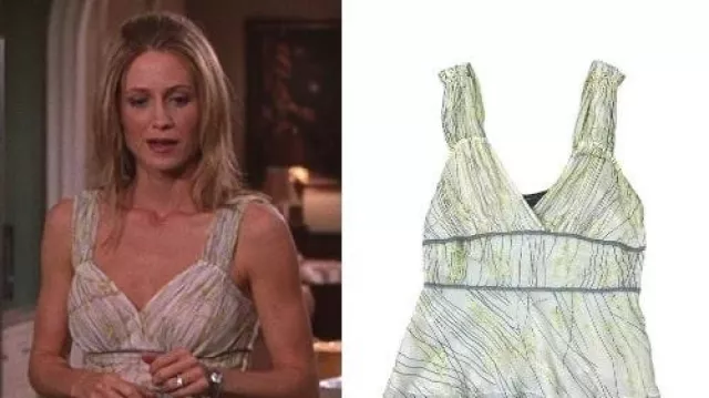 The O.C. Wardrobe: Kirsten Cohen (Kelly Rowan) lleva BCBGMaxAzria marfil con top estampado blanco y gris en el episodio 20 de la temporada 1