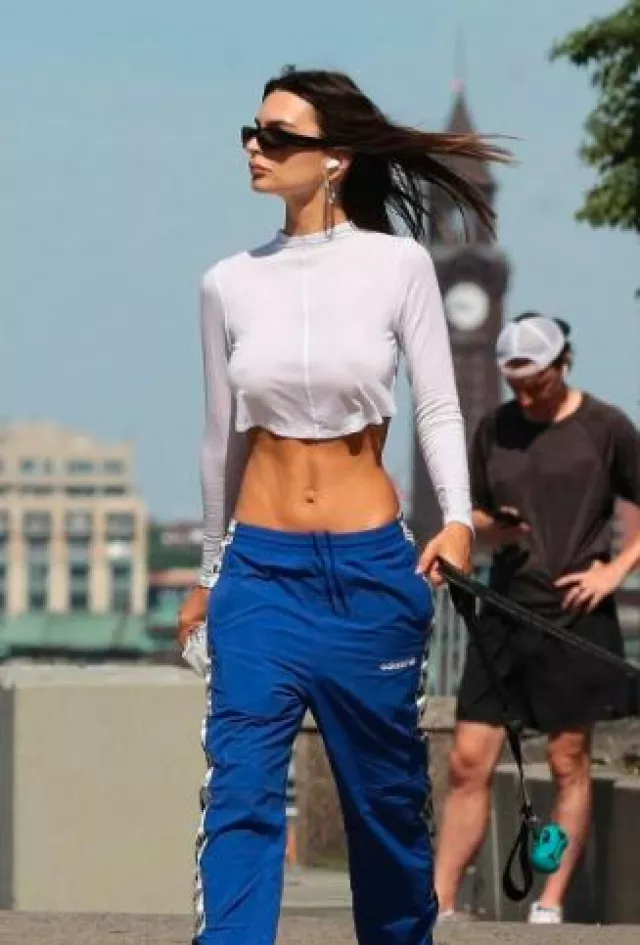 Artemis Diciero Lexi Crop In White worn by  Emily Ratajkowski Em Rata on her Instagram Post on June 17, 2024