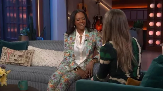 Etro Tree of Life Brocade Cropped Slim Pants worn by Aisha Tyler as seen in The Kelly Clarkson Show on  June 19, 2024