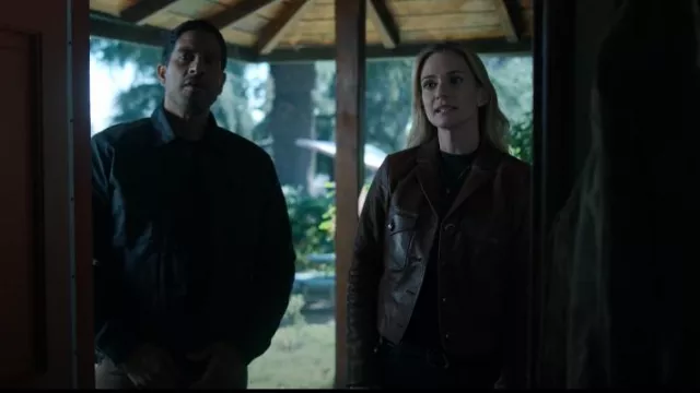 Blouson en cuir J Crew Lady porté par Jennifer Jareau (A. J. Cook) tel qu’on le voit dans Esprits criminels (S17E03)