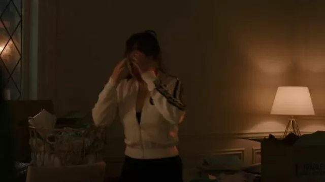 Nl943 Veste portée par Ashley Fitzpatrick (Zoe Whitford) telle qu’on la voit dans Power Book II : Ghost (S04E03)