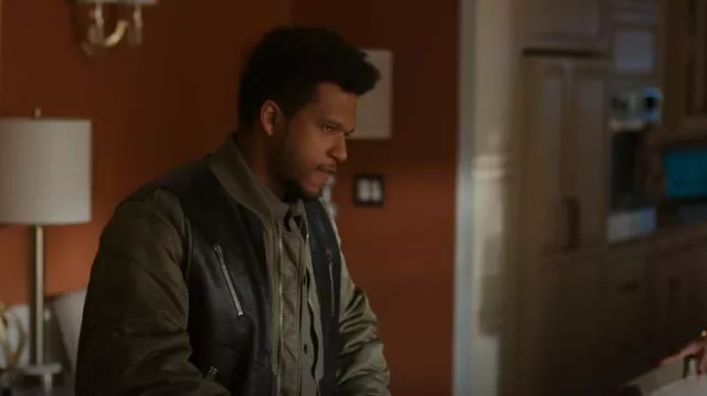 Blouson aviateur Celine porté par Dru Tejada (Lovell Adams-Gray) tel qu’on le voit dans Power Book II : Ghost (S04E05)