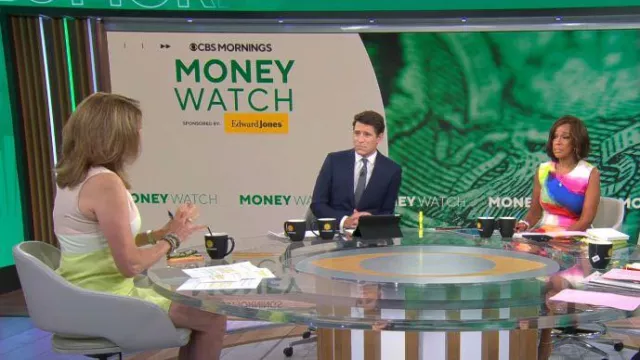 Vestido multicolor de Ralph Lauren Purple Label usado por Gayle King como se vio en CBS Mornings el 25 de junio de 2024