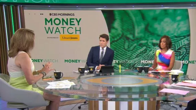 Brooks Brothers Robe à blocs de couleurs en lin mélangé portée par Jill Schlesinger telle que vue dans CBS Mornings le 25 juin 2024