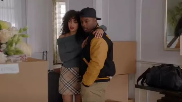 Urban Outfitters Riya Off-The-Shoulder Top worn by Olivia Baker (Samantha Logan) as seen in All American (S06E14)