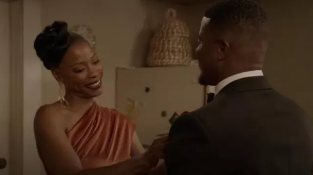 Hervé Leger Vestido combinado tejido fruncido usado por Grace James (Karimah Westbrook) como se ve en All American (S06E15)